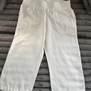 Allen Allen Women's White Capris